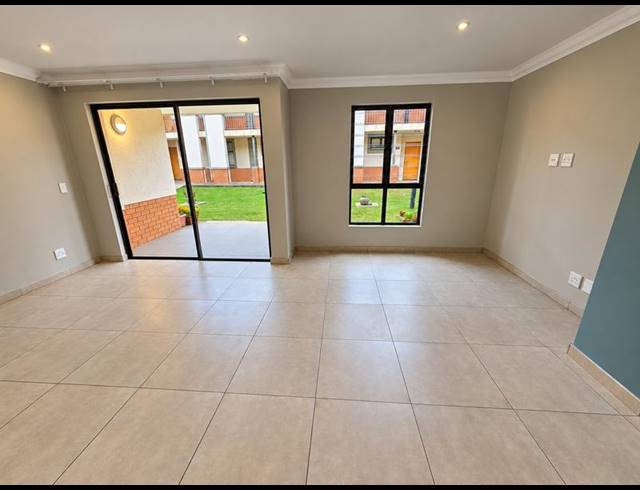 3 BEDROOM APARTMENT FOR SALE IN PRETORIUSPARK